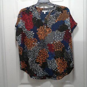Maurices 1X Multi-color Leaf Print Sort Sleeve 1/4 Zip Shirt